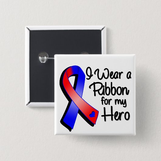 私は衣服に赤と青のリボンを付ける 缶バッジ (正面&裏面)