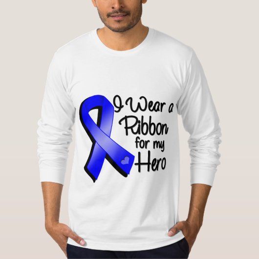 私は衣服に青いリボンを付ける Tシャツ (正面)