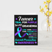 私は衣服ティール（緑がかった色）と紫のおばあちゃんの自殺のために前 カード (黄色い花)