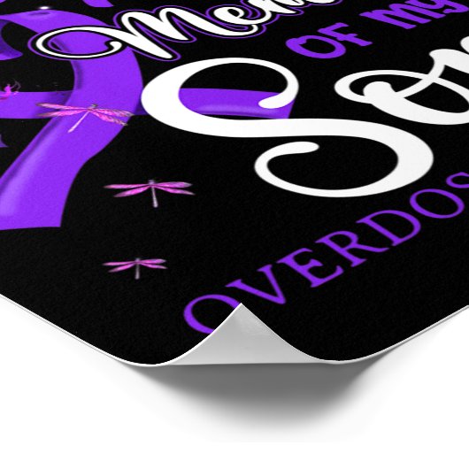 私は衣服パープル私の息子の過剰摂取アワレンのためのメモリ ポスター (角)