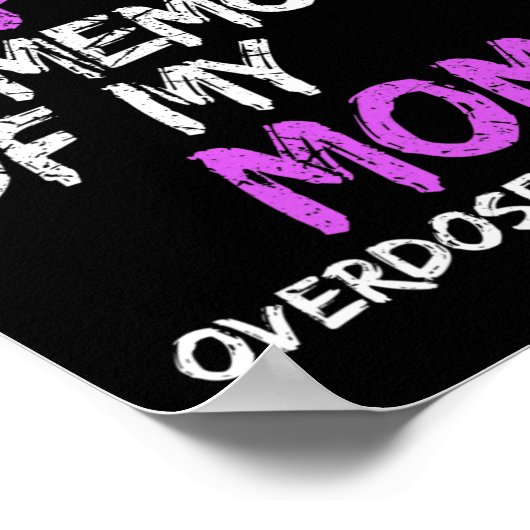 私は衣服パープル私の母の思い出の過剰摂取アウェレ ポスター (角)