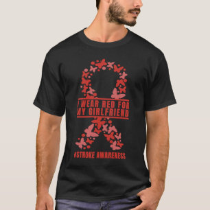 私は衣服レッド私のガールフレンドの戦士の脳卒中 Tシャツ