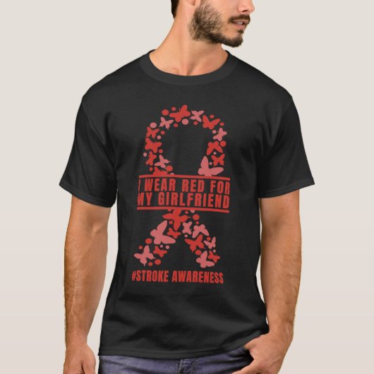 私は衣服レッド私のガールフレンドの戦士の脳卒中 Tシャツ (正面)
