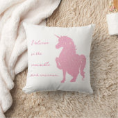 私は見信じえないピンクのユニコーンで。 クッション (ブランケット)