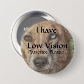 私は視力が弱いので我慢したい 缶バッジ (正面&裏面)