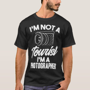 私は観光客ではない私はフォトグラファーおもしろいTシャツ Tシャツ