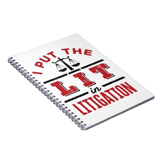 私は訴訟弁護士の訴訟事件審判に採点した ノートブック (右側)