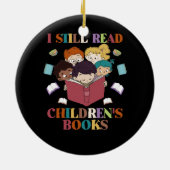 私は読まだ子どもの本を読む セラミックオーナメント (裏面)