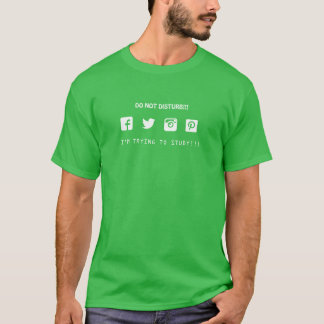 私は調査することを試みています Tシャツ
