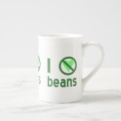 私は豆が嫌いハート豆 ボーンチャイナマグカップ (右)