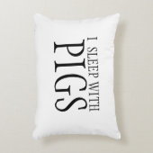 私は豚の枕で寝る アクセントクッション (正面(垂直))