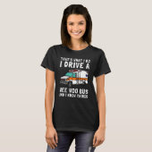 私は車でWeeバスの救急車EMSを運転する Tシャツ (正面フル)
