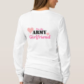 私は軍隊のガールフレンドです Tシャツ (裏面)