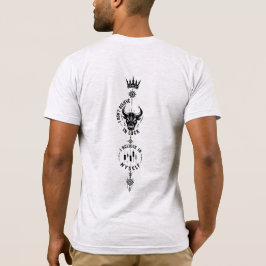私は運を信じるのではなく自分を信じる Tシャツ