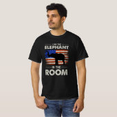 私は部屋の贈り物の中で象だ Tシャツ (正面フル)