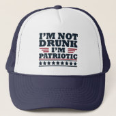 私は酔っていません。私は愛国的な 4th of July の面白いデザイン キャップ (正面)