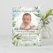 私は雑草のように育っている、最初の誕生日の男の子。 招待状 (スタンド正面)