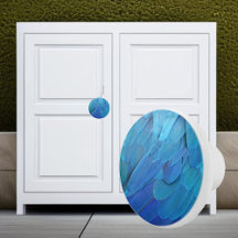 私は青い – オウムの羽を閉じて