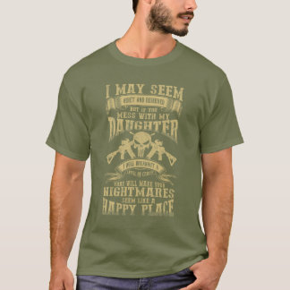 私は静かで控えめに見えるかもしれない Tシャツ