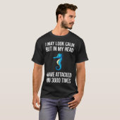 私は静かに見えるかもしれないタツノオトシゴ 24 Tシャツ (正面フル)