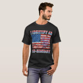 私は非ビデナリーのアメリカ国旗として識別する Tシャツ (正面フル)