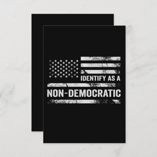 私は非民主的なアメリカ国旗の贈り物として識別する サンキューカード (正面/裏面)