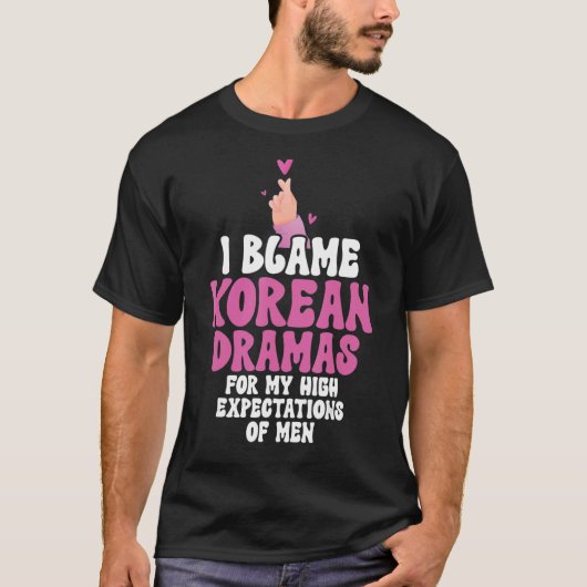 私は韓国ドラマの愛K指ポップ・アートのハートKdramを非難 Tシャツ (正面)
