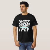 私は飛んで泳げない Tシャツ (正面フル)