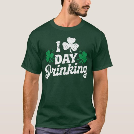 私は飲む日が大好きおもしろいセントパトリックの日アイルランド語 Tシャツ (正面)