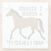 「私は馬にキスをし、私はそれを気に入った」ベイホース ガラスコースター (裏面)