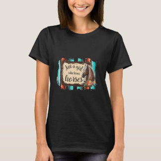 私は馬の花を愛する女の子だけ Tシャツ