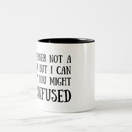 私は魔術師ではなくクリーナーだが、なぜあなたを見ることができる ツートーンマグカップ (中央)