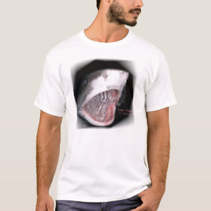 私は鮫のダイビングを生き延びました Tシャツ