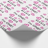 私は1つのかわいいピンクのハートの名前をカスタムする1歳CZです ラッピングペーパー (角)