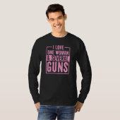 私は1人の女性と数丁の銃を愛しています 2a プロ 第二修正条項 tシャツ (正面フル)