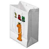 私は1才-カスタマイズ子供の誕生日のパーティーです ミディアムペーパーバッグ (正面アングル)