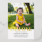 私は1枚の写真ミニマルモダンスシンプル誕生日 箔招待状 (正面)