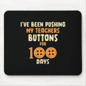 私は100のために私の先生のボタンを押している子供 マウスパッド (正面)