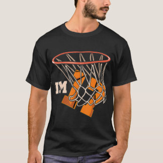 私は17バスケットボールテーマ誕生日パーティーお祝い Tシャツ