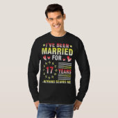 私は17年結婚した間何も経っていない Tシャツ (正面フル)