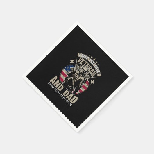 私は2つのタイトルを持っている退役軍人とパパと私は彼らをロック スタンダードカクテルナプキン (角)