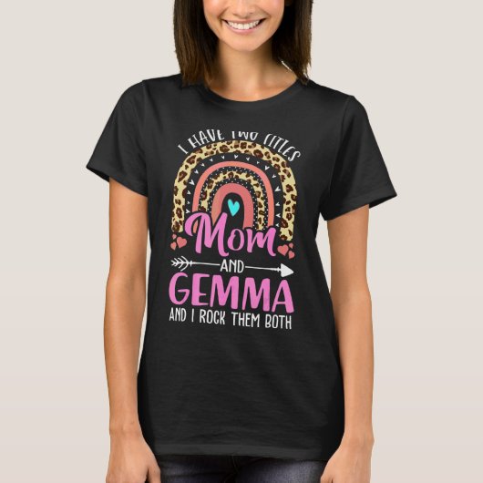 私は2つのティトルママとgemma祖母かわいい蛾を持っている tシャツ (正面)