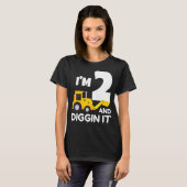 私は2で、それを掘る建築トラック掘削機 Tシャツ (正面フル)