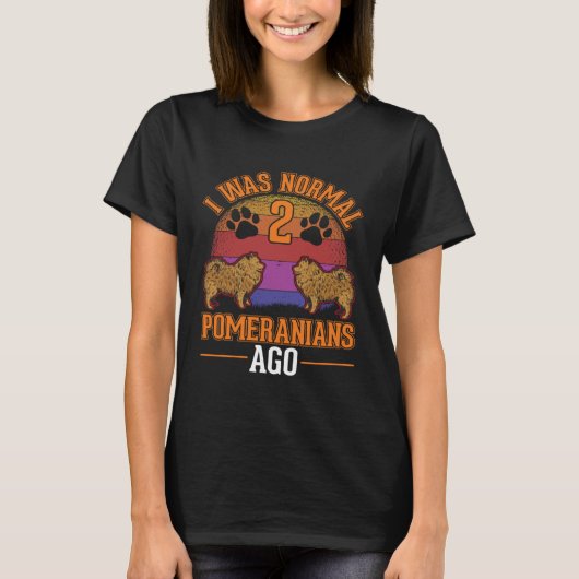 私は2年前は普通のポメラニア犬だった Tシャツ (正面)