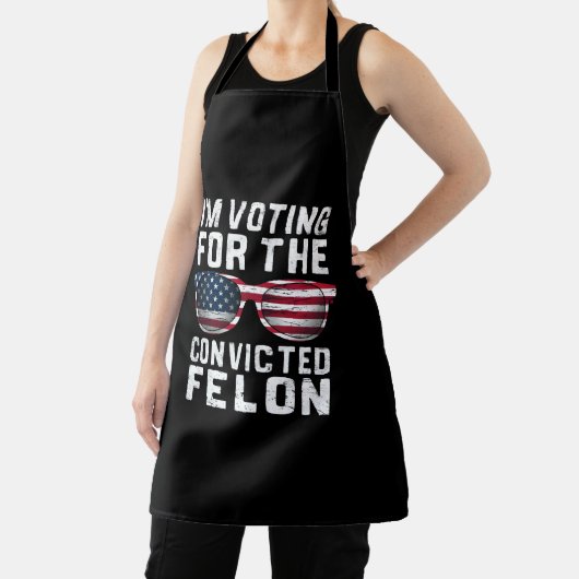 私は2024年有罪判決を受けたフェロン・プロトランプの投票をしている エプロン (インサイチュ)