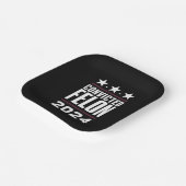 私は2024年有罪判決を受けたフェロン・プロトランプの投票をしている ペーパープレート (傾斜あり)