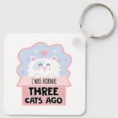 私は3年前は普通の猫だった キーホルダー (裏面)