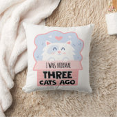 私は3年前は普通の猫だった クッション (ブランケット)