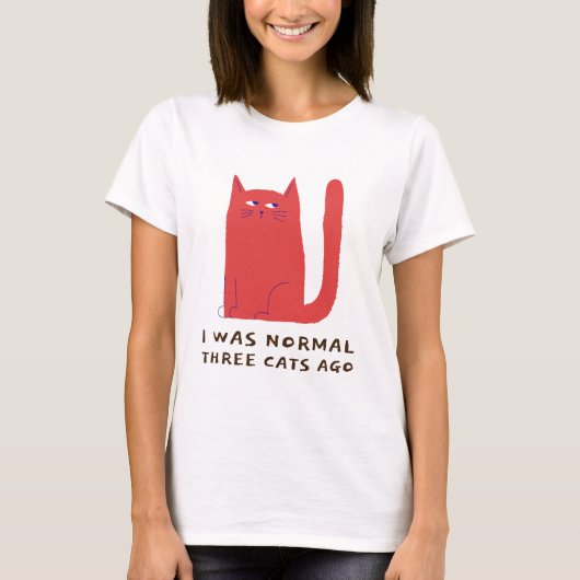 私は3年前は普通の猫だった Tシャツ (正面)