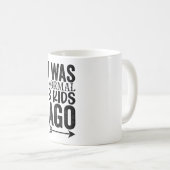 私は3日前は普通の子供だった コーヒーマグカップ (正面右)